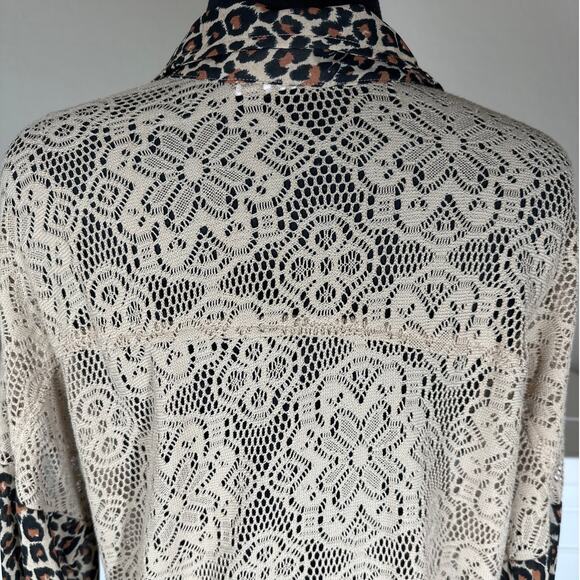 Shyanne Cheetah Print Lace Western Blouse Top Tie Front Roll Tab Sleeve Size XL - Picture 8 of 12